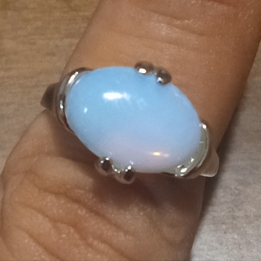 New Sterling Silver Moonstone Ring